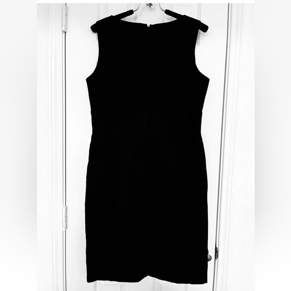 🌸 White House Black Market Women Sz 12 Black Classic Sleeveless Sheath Dress